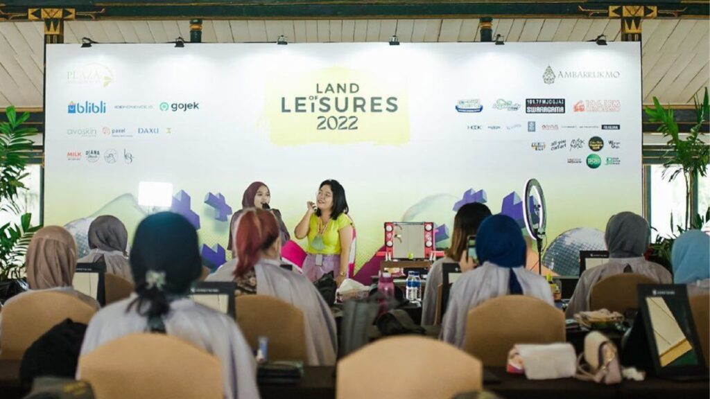 Land of Leisures