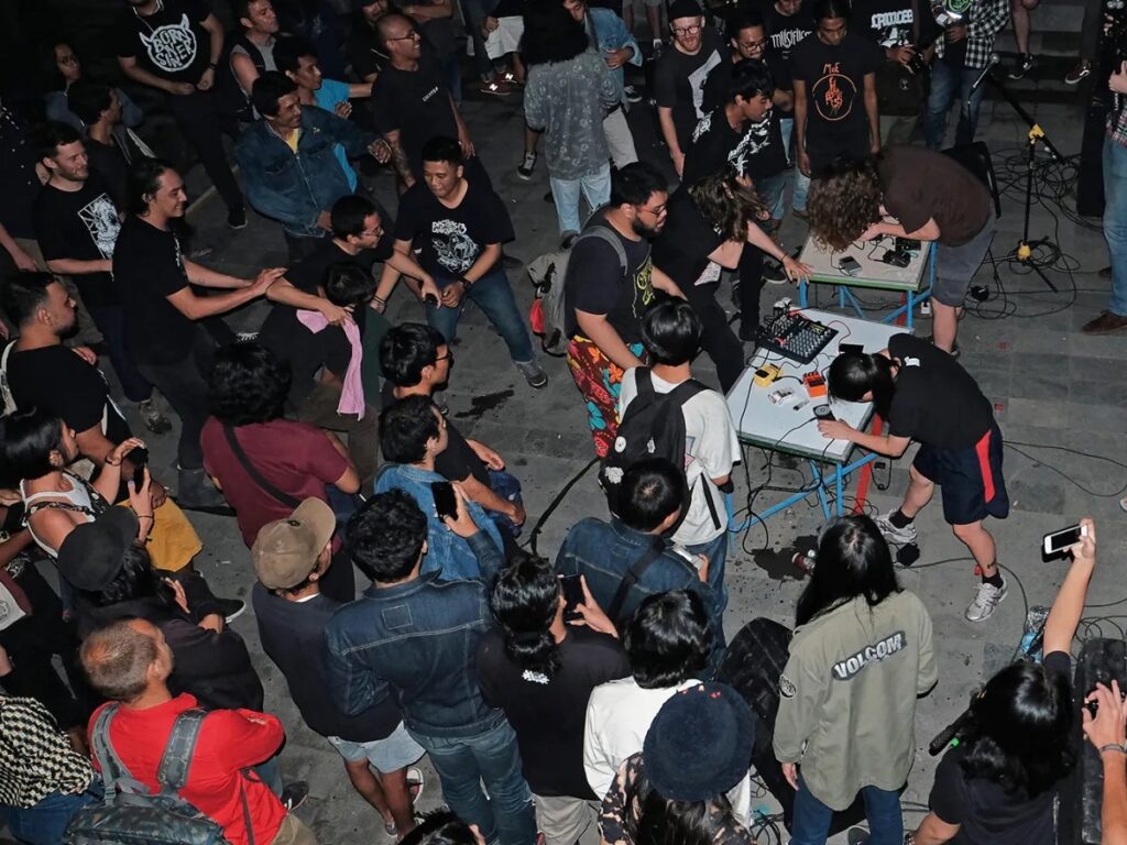 Jogja Noise Bombing - Gila Nada
