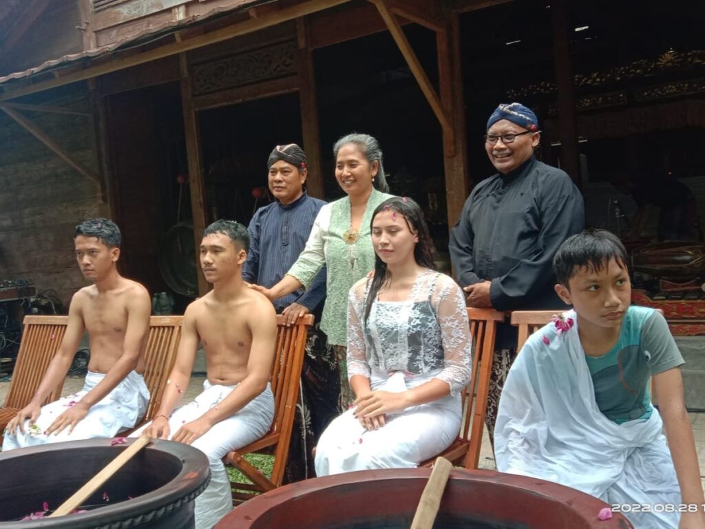 The Procession of Ruwatan