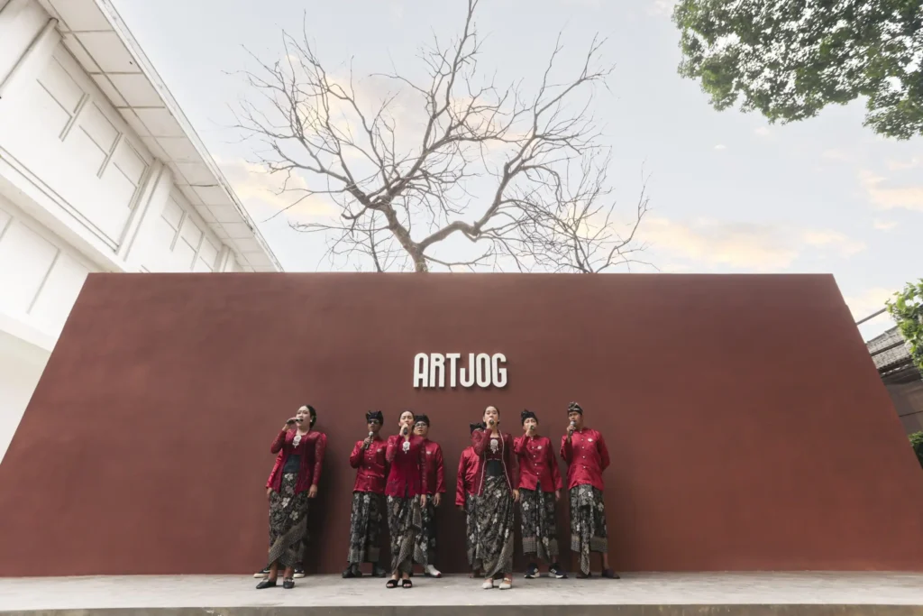 Everything You Need to Know About ARTJOG, Yogyakarta’s Iconic Art Festival. Experience Art, Culture, and Creative Installations.