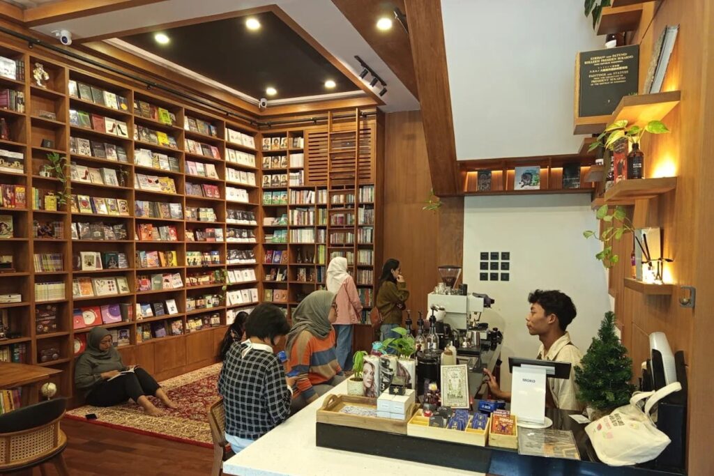 Shira Media Library & Coffee Corner