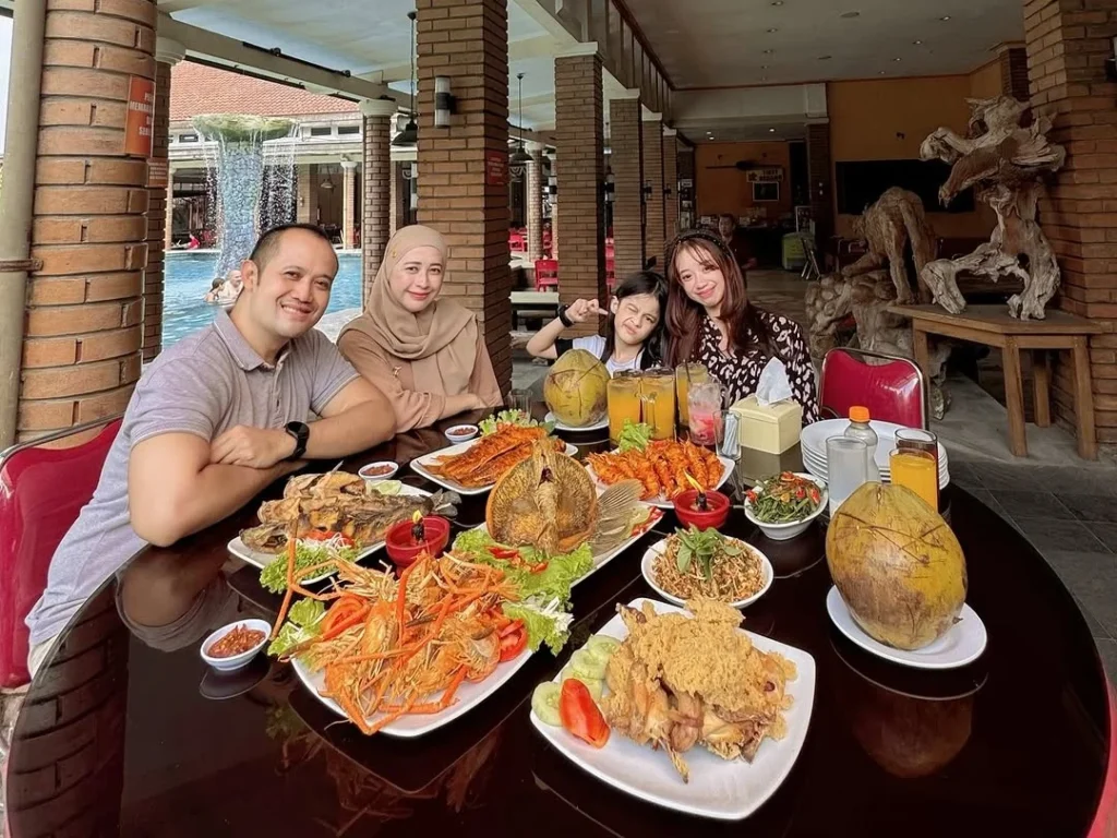 Banyu Mili Seafood Restaurants