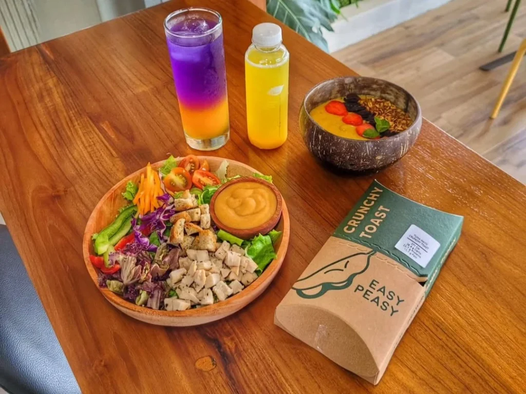 Easy Peasy Bar, Salad Bar