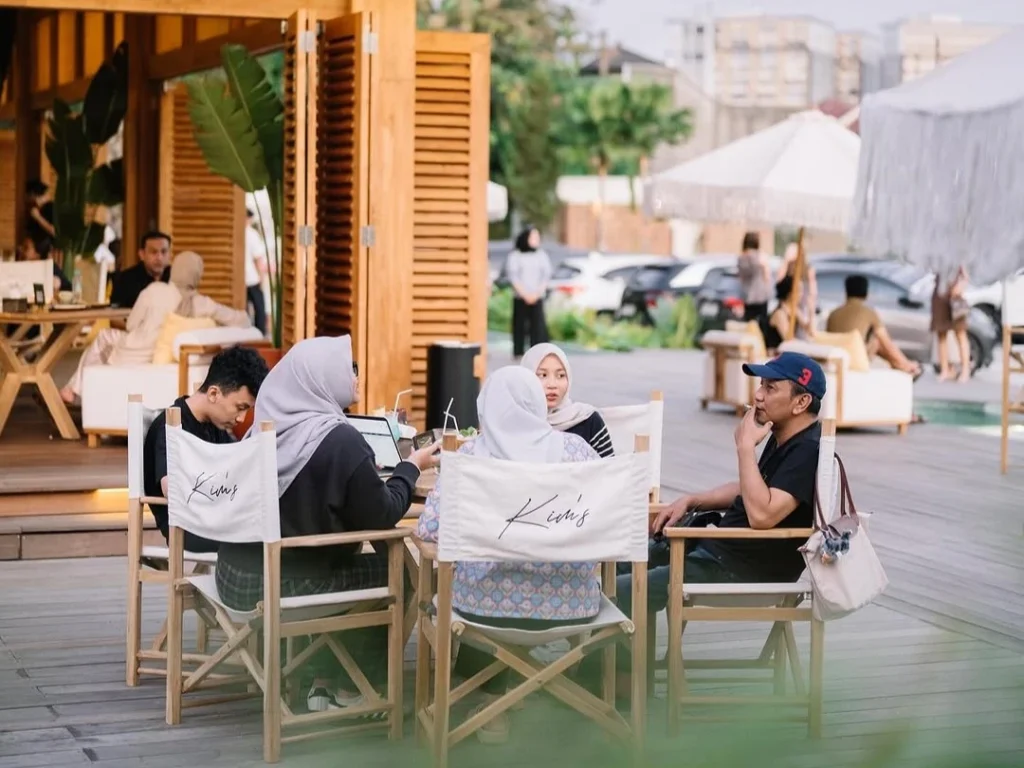 Kim’s Bar & Kitchen New Restaurants