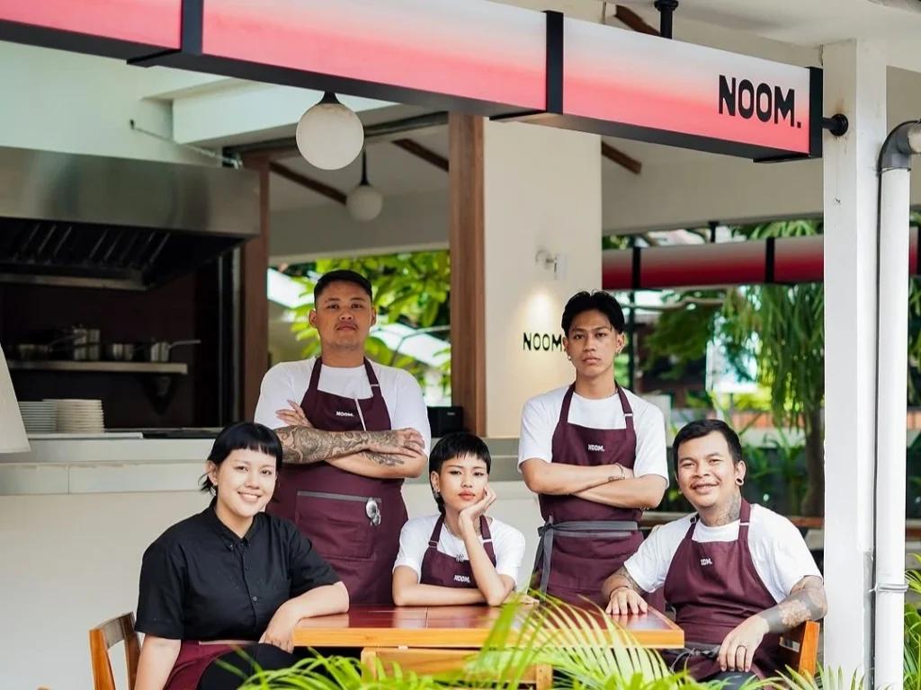 NOOM New Restaurant