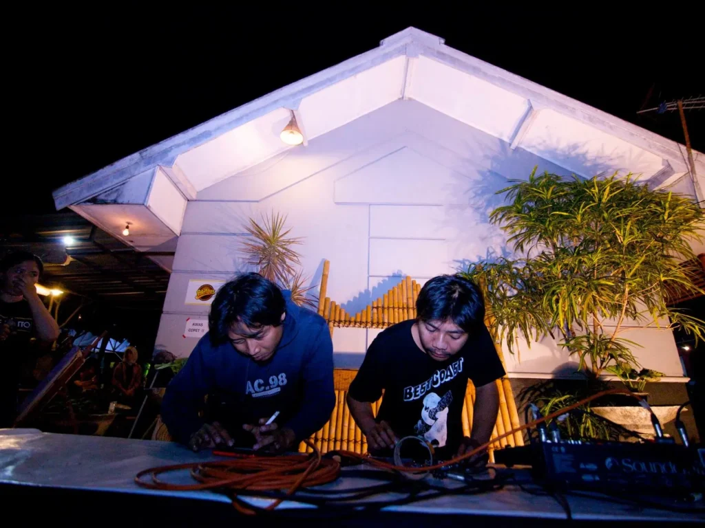 What’s Jogja Noise Bombing