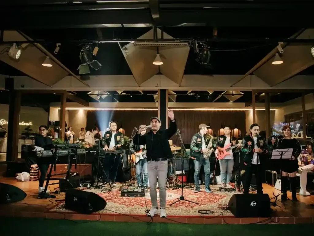 Halloween Celebration - TIP TAP TOE