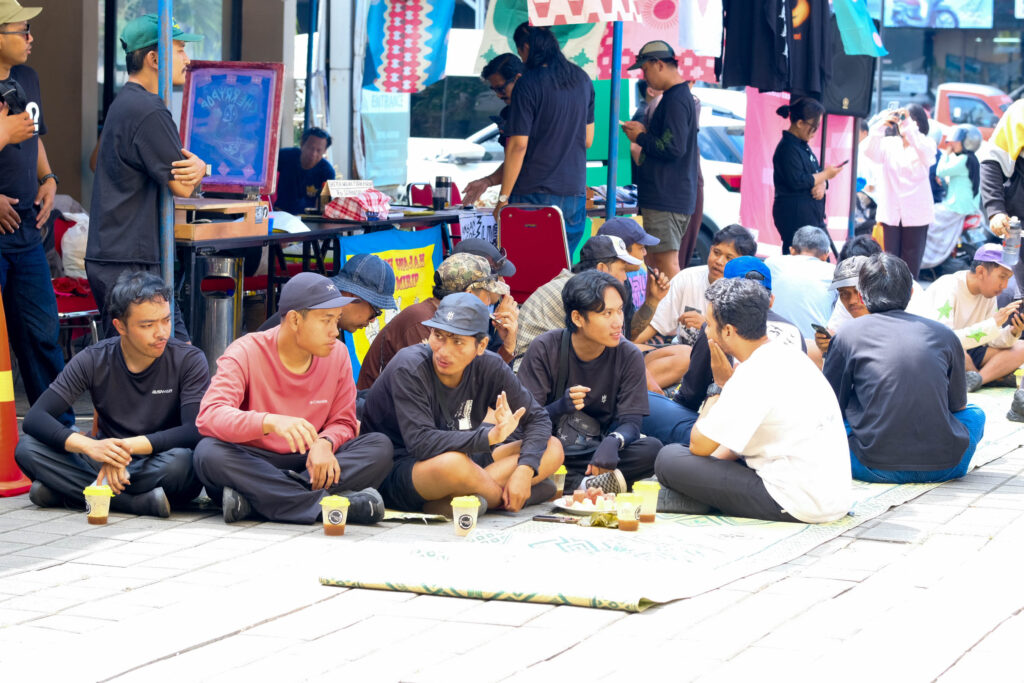 Pasar Wiguna Sukaria