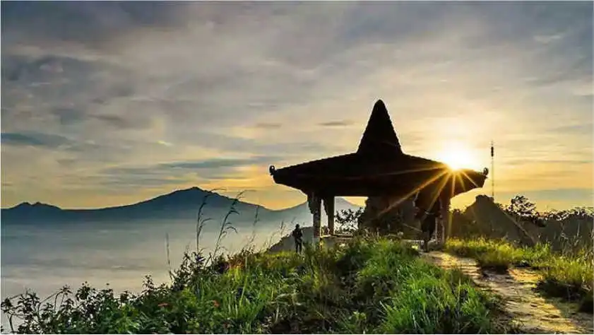 Scenic view from Suroloyo Peak