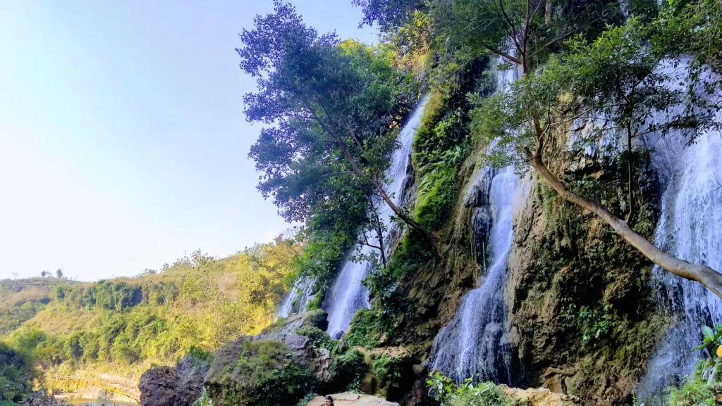 Sri Gethuk Waterfalls in Kulonprogo, Yogyakarta | Atourin