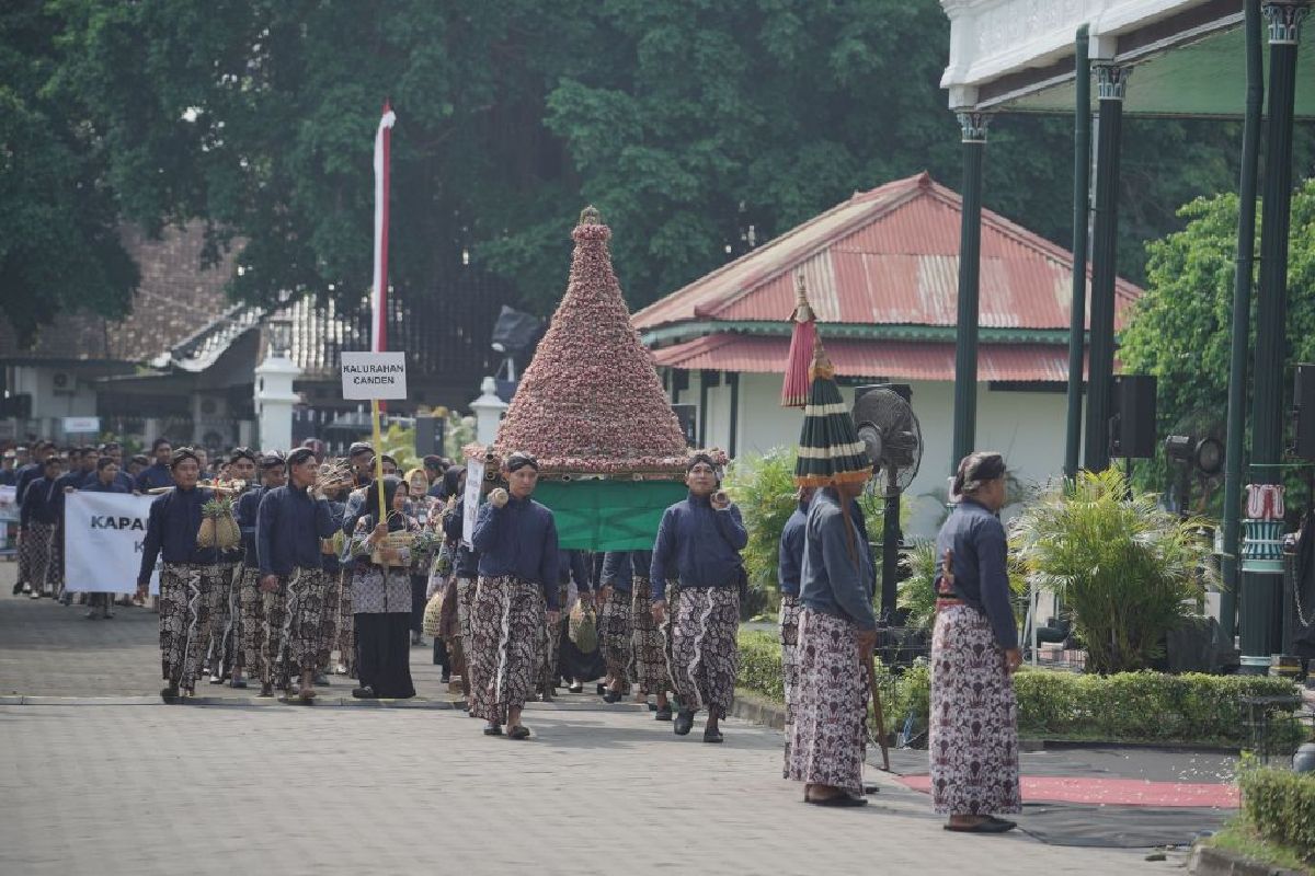 kirab mangayubagya