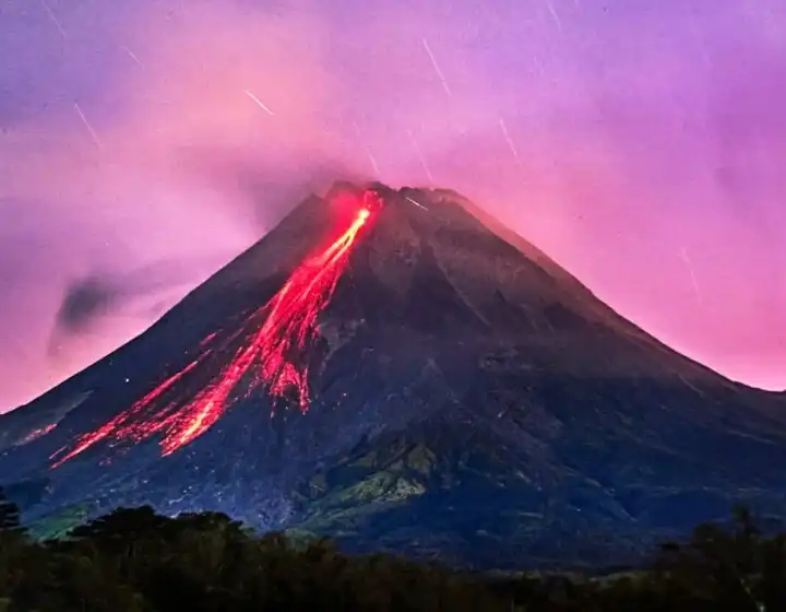 Glowing lava flowing from Merapi Mountain at night