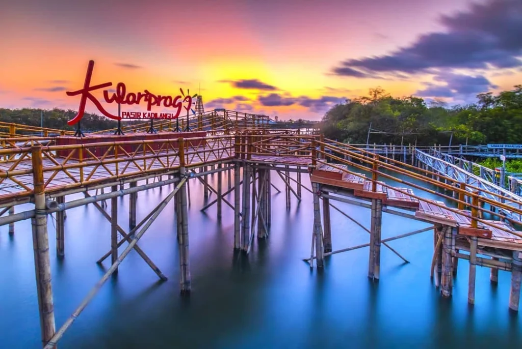 Kadilangu Beach in Kulonprogo