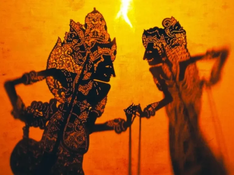 Good vs evil in wayang