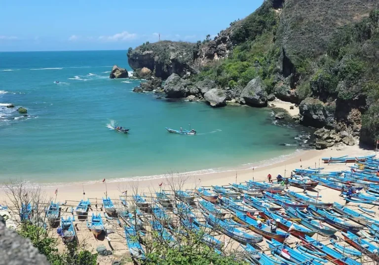 Ngrenehan Beach in Gunungkidul