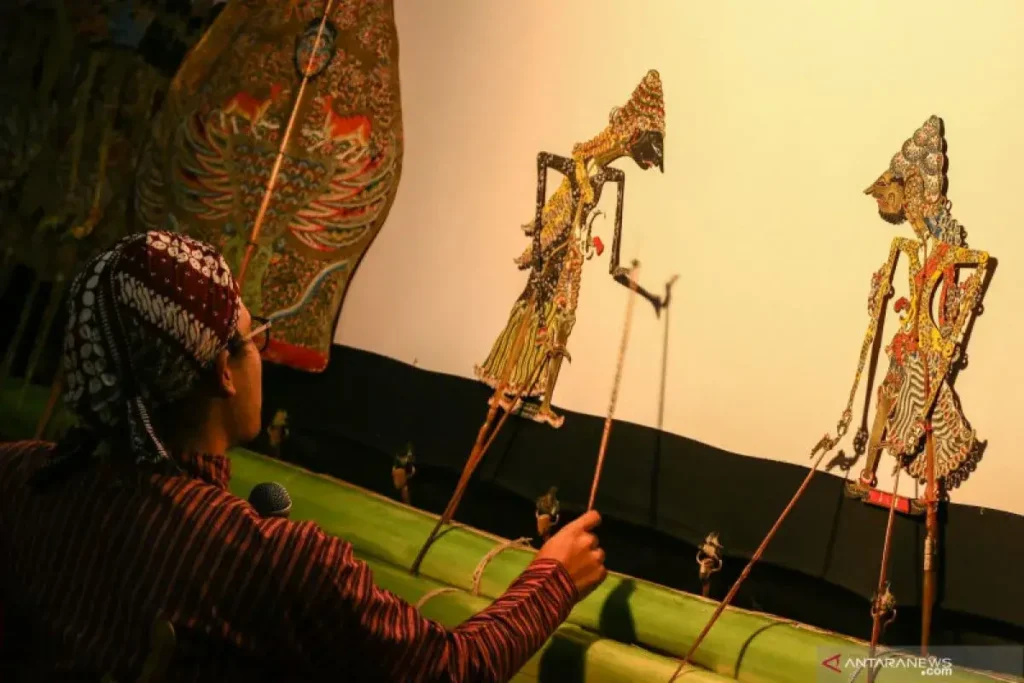Wayang Kulit puppeteer