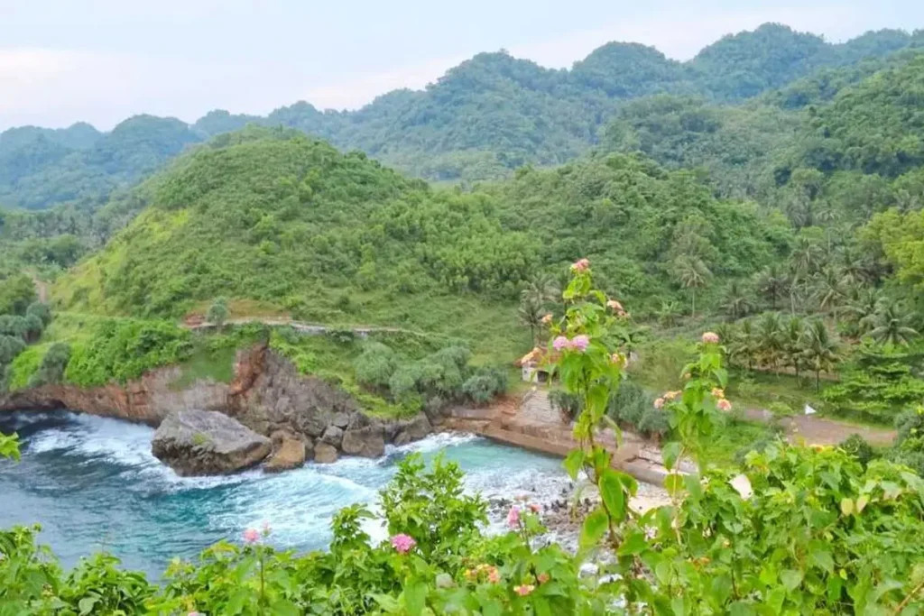Gunung Sewu’s coastal landscape
