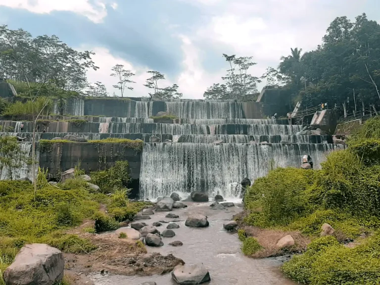 Destination - Grojogan Watu Purbo