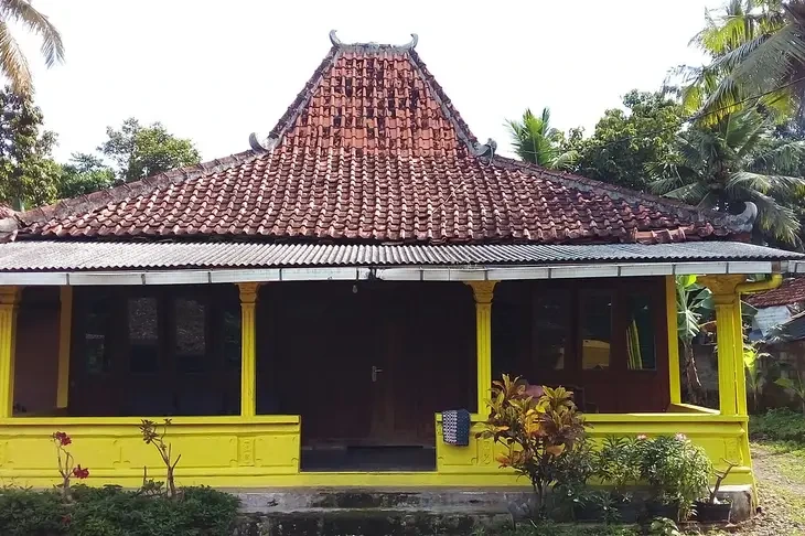 Joglo Sinom roof