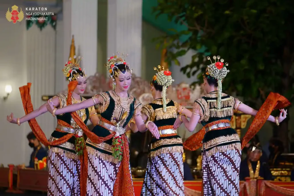 Serimpi dance Keraton Jogja