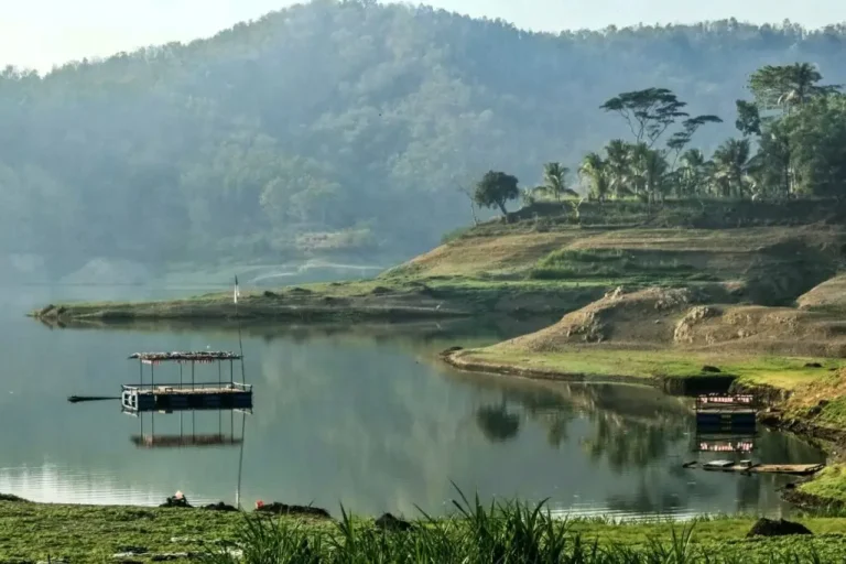 Destination - Waduk Sermo