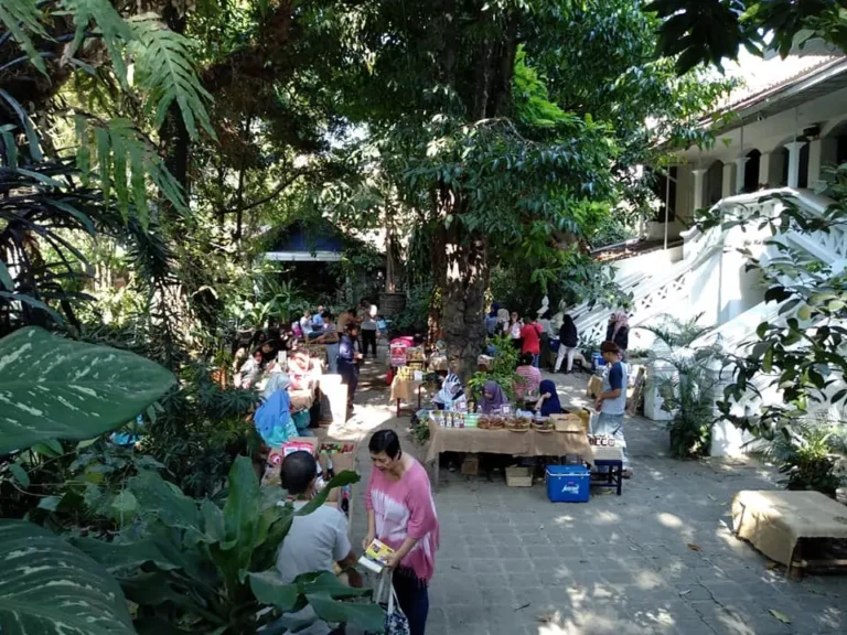 pasar mustokoweni