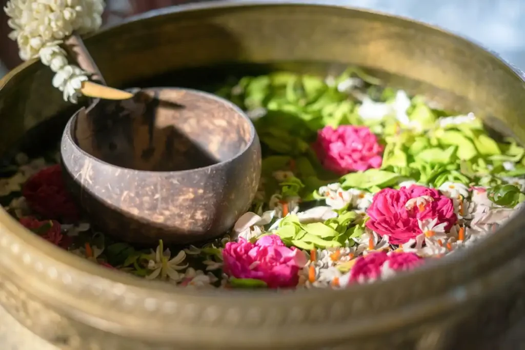 Flowers and water elements in Javanese tradition