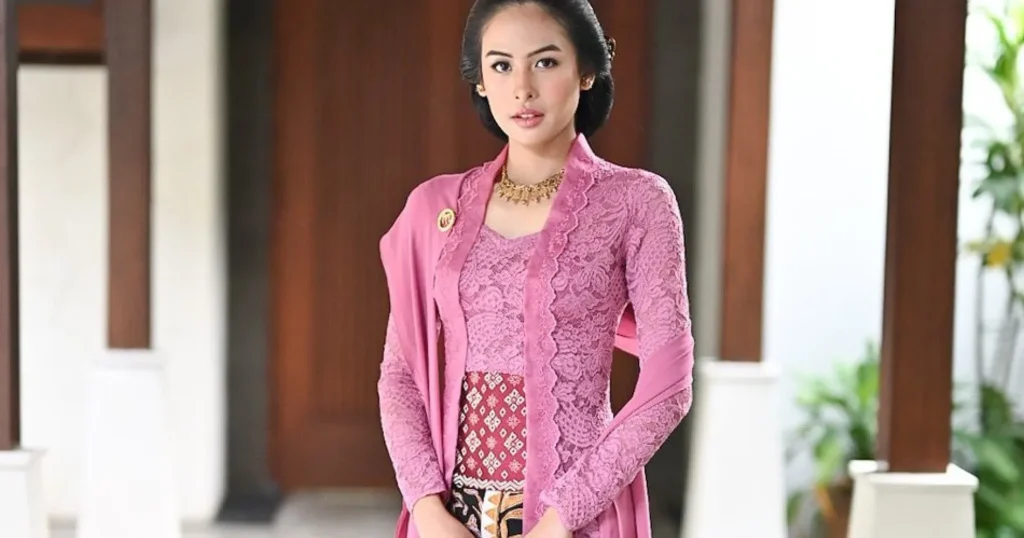 Stagen kebaya