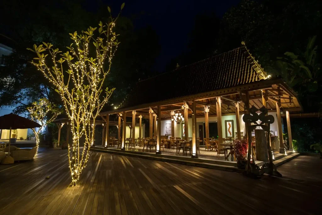 Stupa Restaurant by Plataran