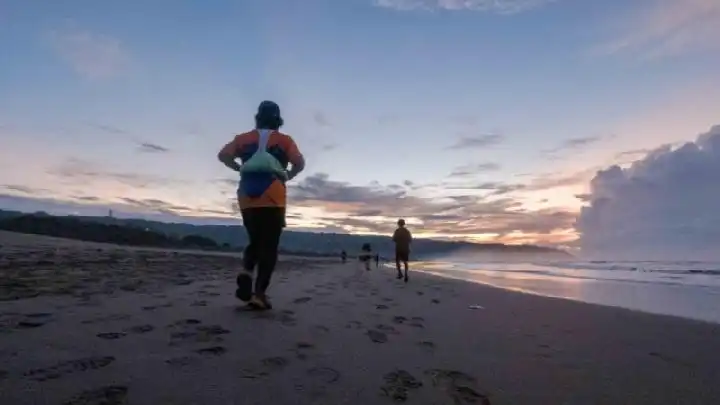 Trail running Parangtritis