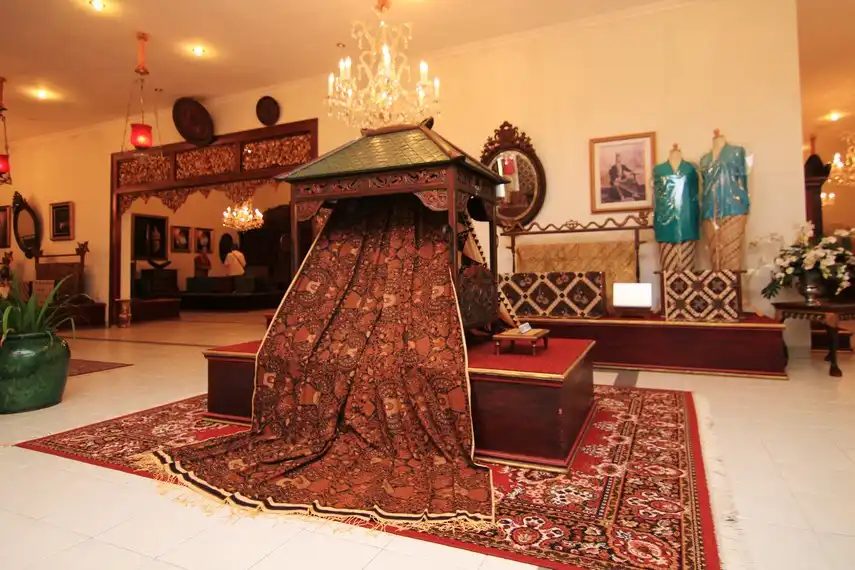 House of Danar Hadi