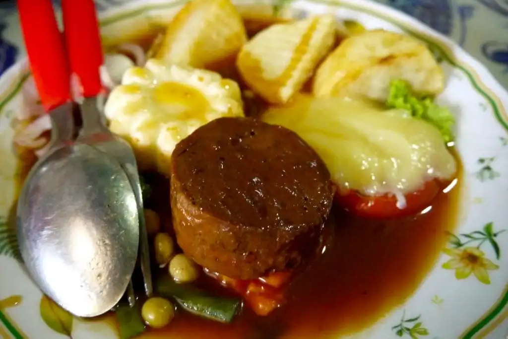 Authentic Selat Solo