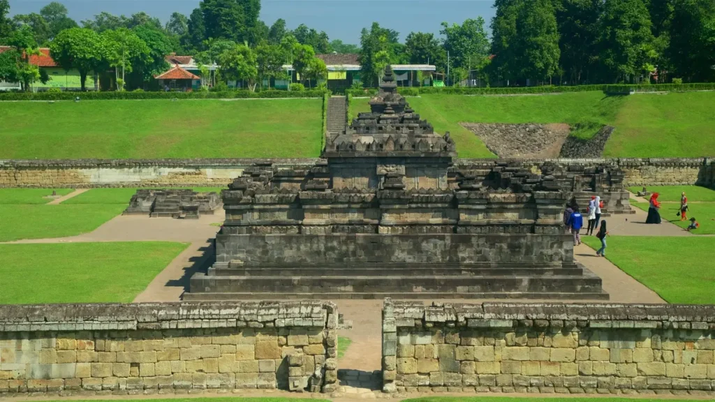 Temples in jogja - Sambisari Temple