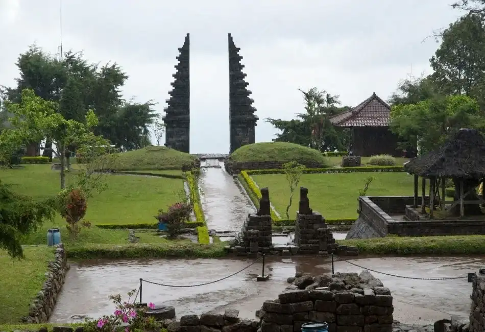 Cetho Temple