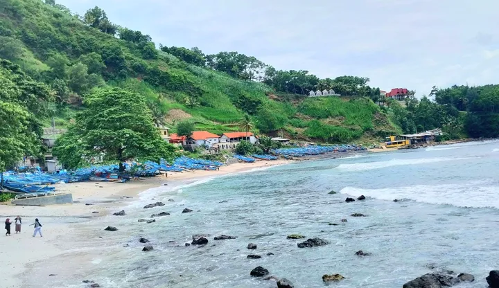 Menganti Beach