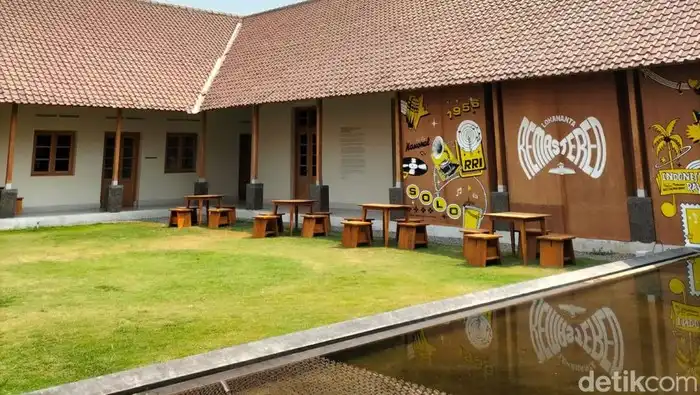 Lokananta public area
