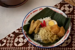 Authentic Nasi Liwet Solo